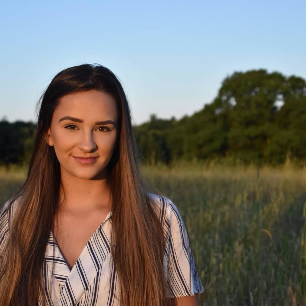 Meet your Posher, Lizzy